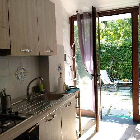Bed & Breakfast Villino L'aranceto Sorrentino Meta